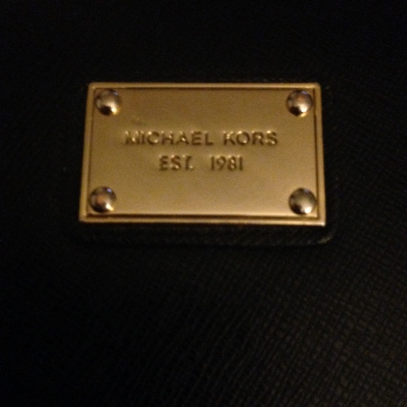 Excellent condition Michael Kors Wristlet