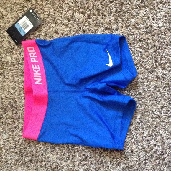 Nike Pants - Nike pro