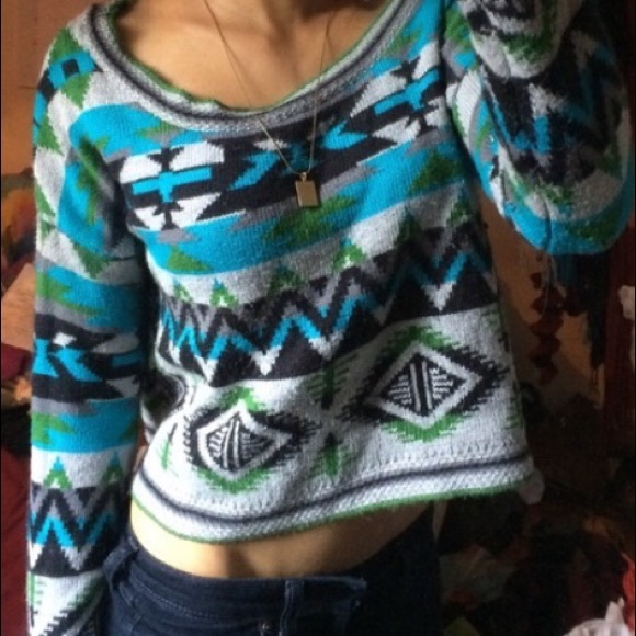 Xhilaration Sweaters - Xhilaration Aztec Tribal Print Crop Sweater medium