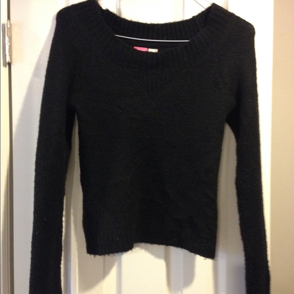 Black comfy sweater