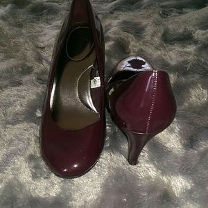 Maroon glossy merona heel