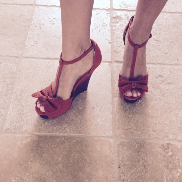 Seychelles burnt orange suede wedges