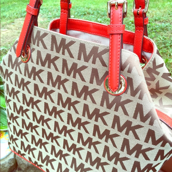 MICHAEL Michael Kors Handbags - *HOST PICK*NWOT Michael Kors Jet Set Bag