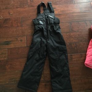 Girls/boys overalls for snowboarding