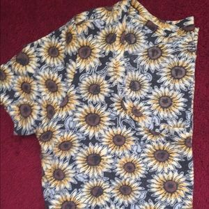 Sunflowr tshirt🌻