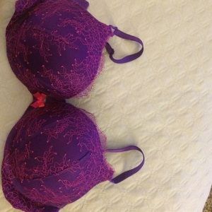 Victoria's Secret bombshell bra 38C