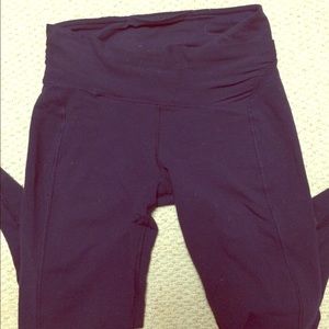 Lululemon leggings size 4