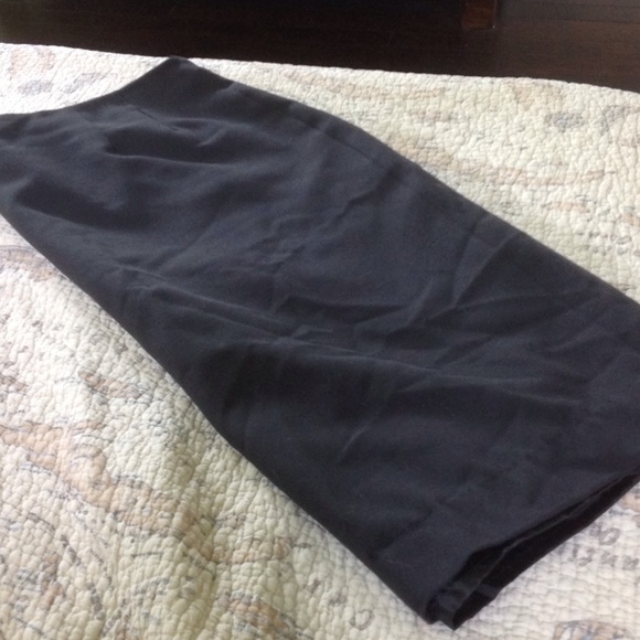Black pencil skirt