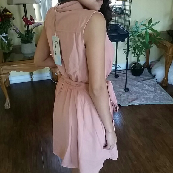 Dress - Picture 3 of 4