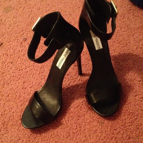 Steve Madden Black Heels