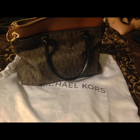 MK - Picture 2 of 3