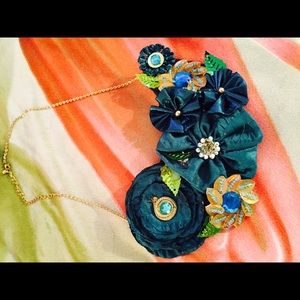 Fabric necklace