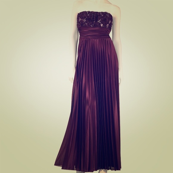 Speechless Floral Sequined Pleated Long Dress