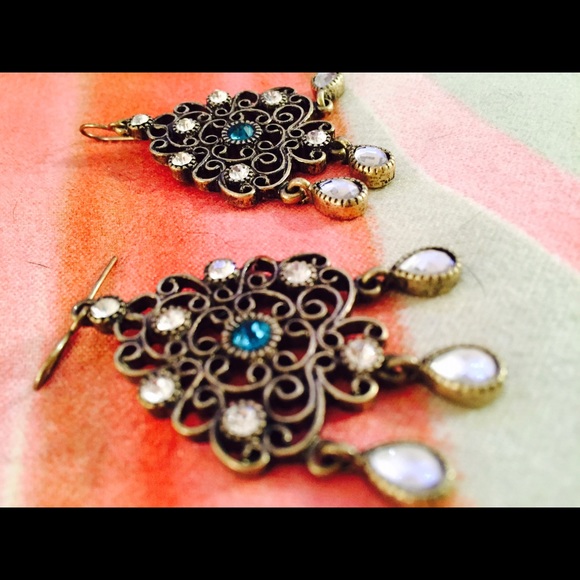 Drop earrings