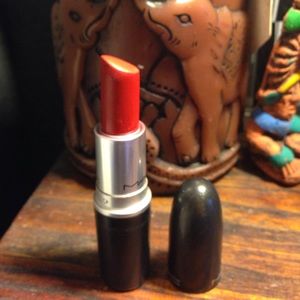 MAC LIPSTICK 🎉🎉😍😍