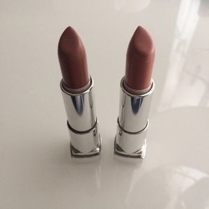 Maybelline's Nude lipsticks