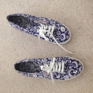 Paisley Platform Shoes!