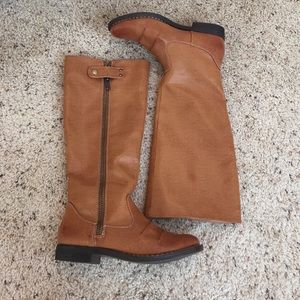 Riding boots