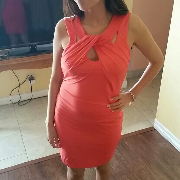 Dress - Picture 3 of 4