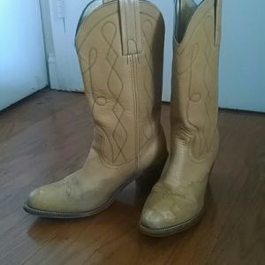 Tan Frye cowboy boots
