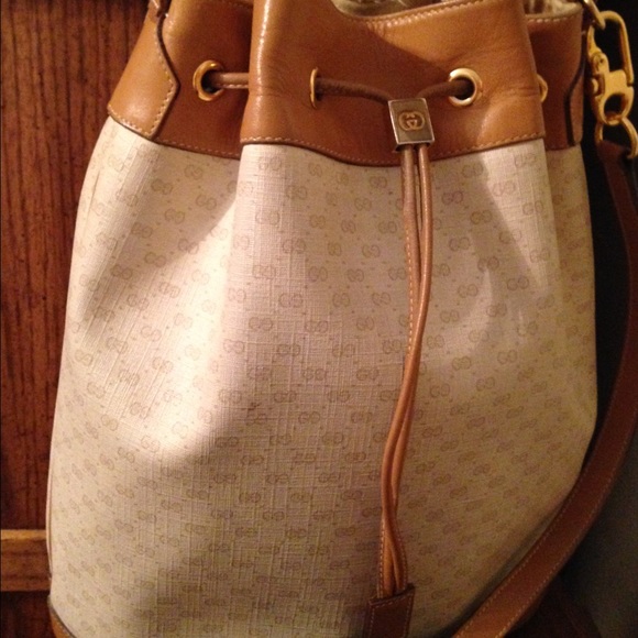 Gucci bucket bag *authentic* vintage light & tan