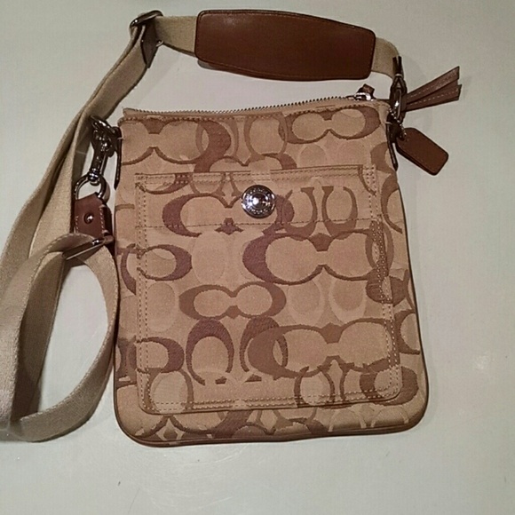 Coach Handbags - Coach crossbody