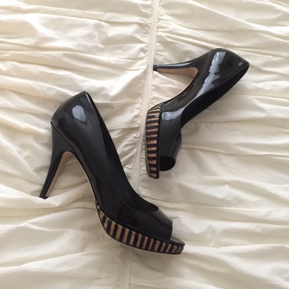 *Authentic* Miu Miu black pumps
