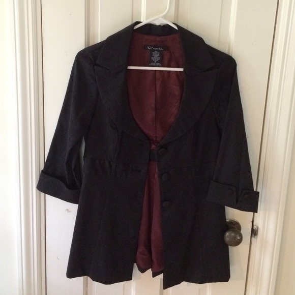 Black three-quarter sleeve blazer/jacket