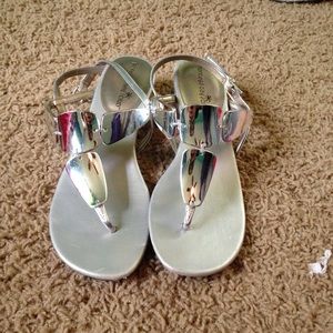 Sliver sandals with small wedge