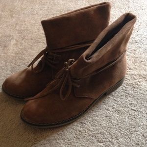 Brand new brown suede booties