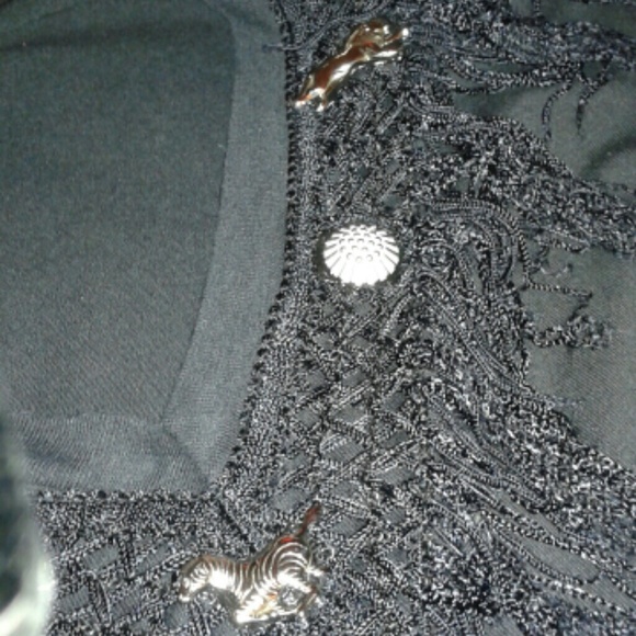 Black Sea Shell & Animal Design Shirt - Picture 3 of 4