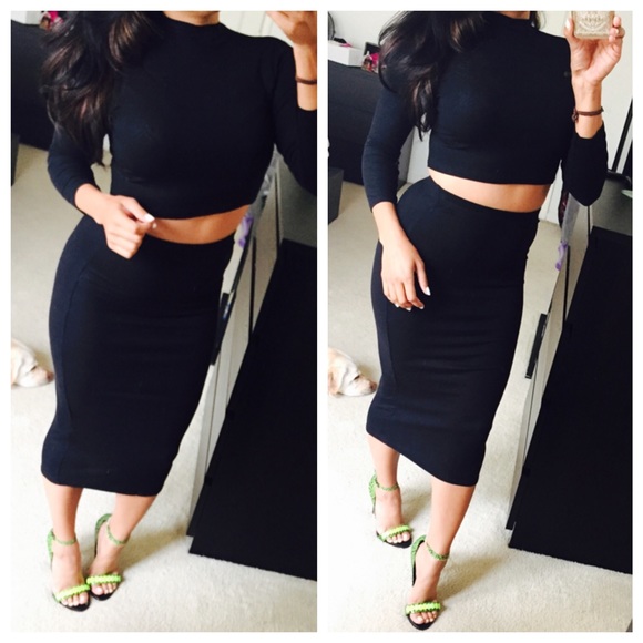 Dresses & Skirts - Black 2 piece set midi skirt & crop top