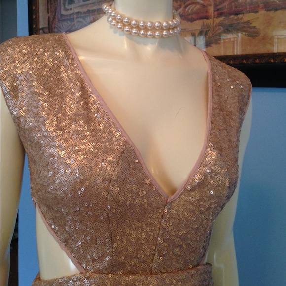 Mustard Seed Dresses & Skirts - 💖 "Sexy Cinderella" Mustard Seed sequin dress 💖