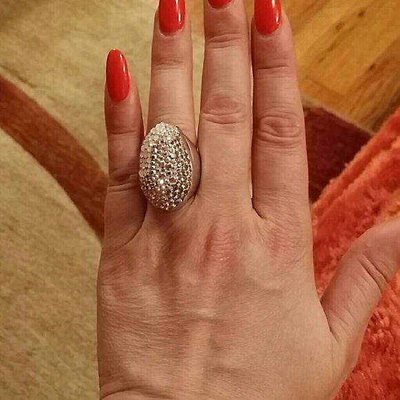 Ring - Picture 3 of 3