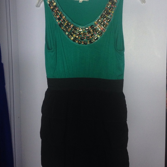 ‼️Beaded Dress With Ruffled Bottom - Picture 3 of 4