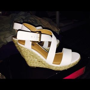 White wedges