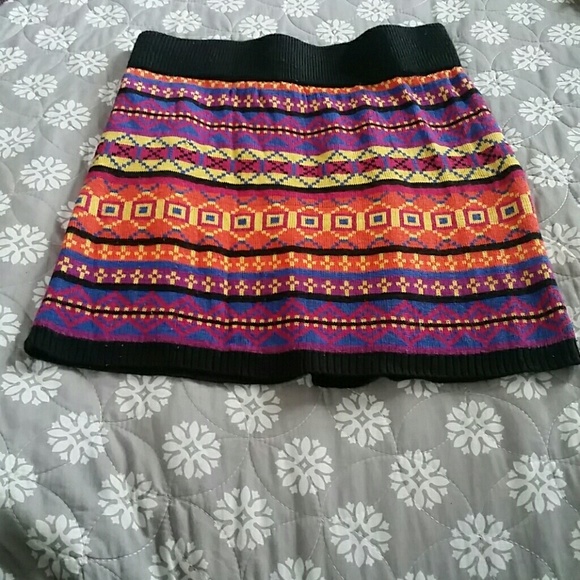 Fitted Print Skirt