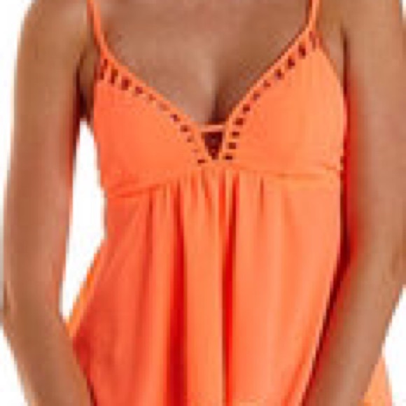 Charlotte ruse cut out top - Picture 3 of 3
