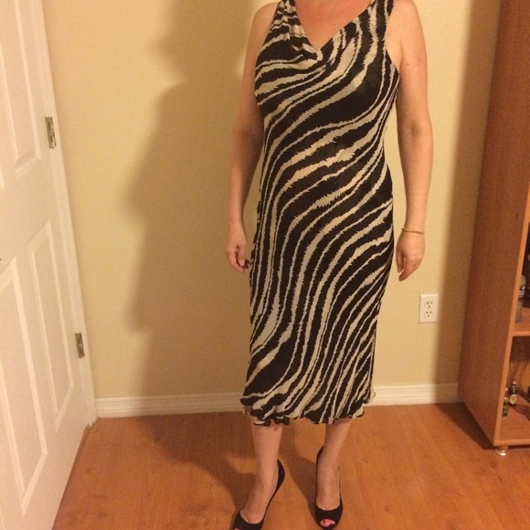 2 dresses in 1!!! - Picture 2 of 6