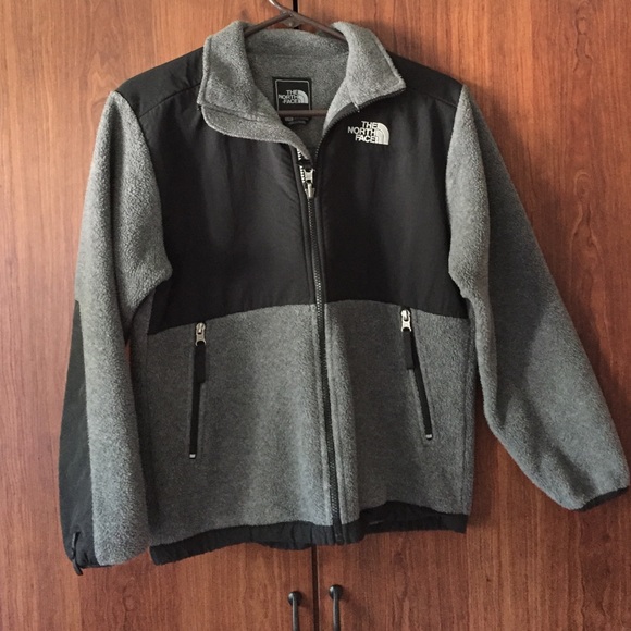 Boy's Northface fleece jacket
