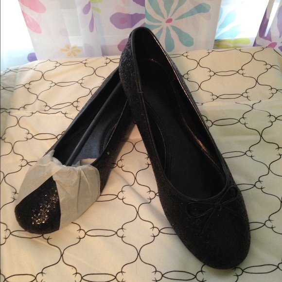 Black glitter ballet flats