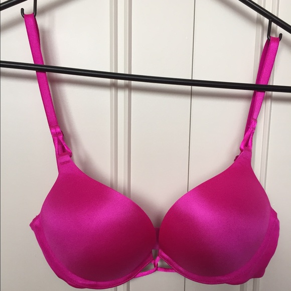 Victoria's Secret Miraculous Push Up Bra💕