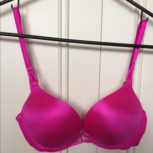 Victoria's Secret Miraculous Push Up Bra💕