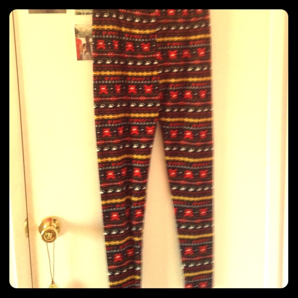Tribal teddy bear leggings