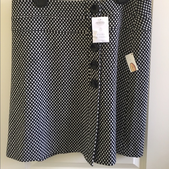 NWT Talbots 100% wool skirt in size 12 - Picture 1 of 2