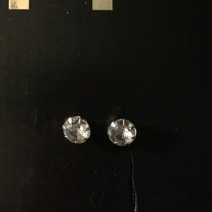 Diamond studs