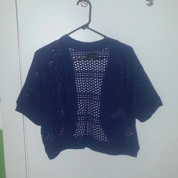 🚫SOLD - MERCARI🚫Covington navy cropped sweater L