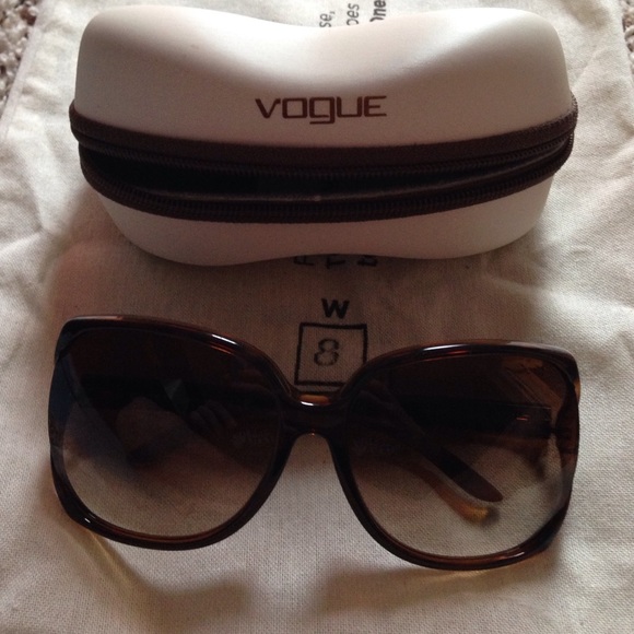 Vogue Accessories - Vogue sunglasses
