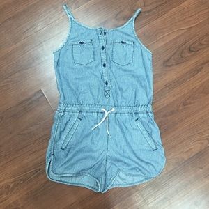 🎉HOST PICK!🎉  Denim style romper!
