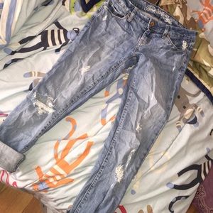 Cute pair of American Eagle jeans .